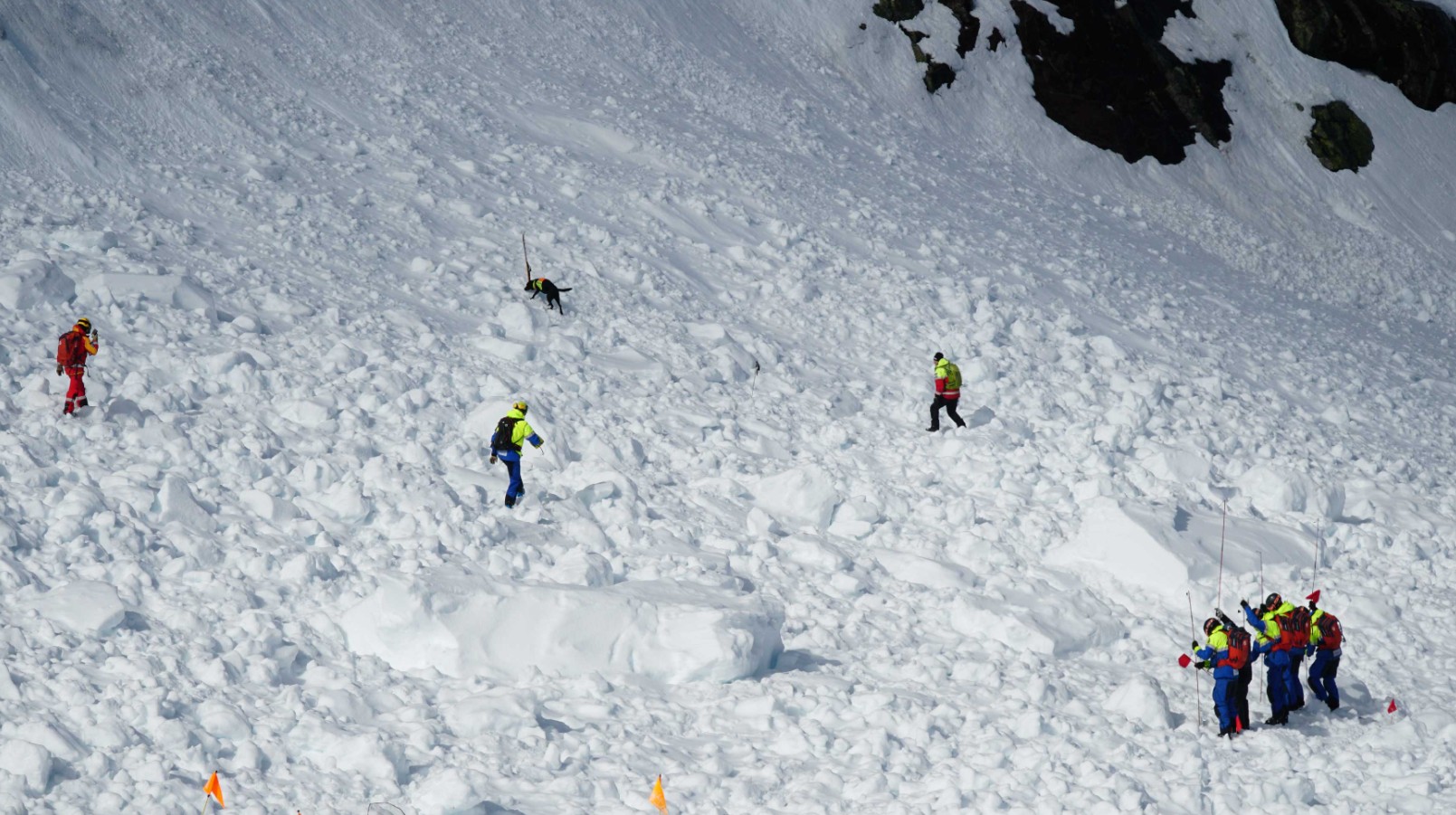 Räddningsövning efter lavin.